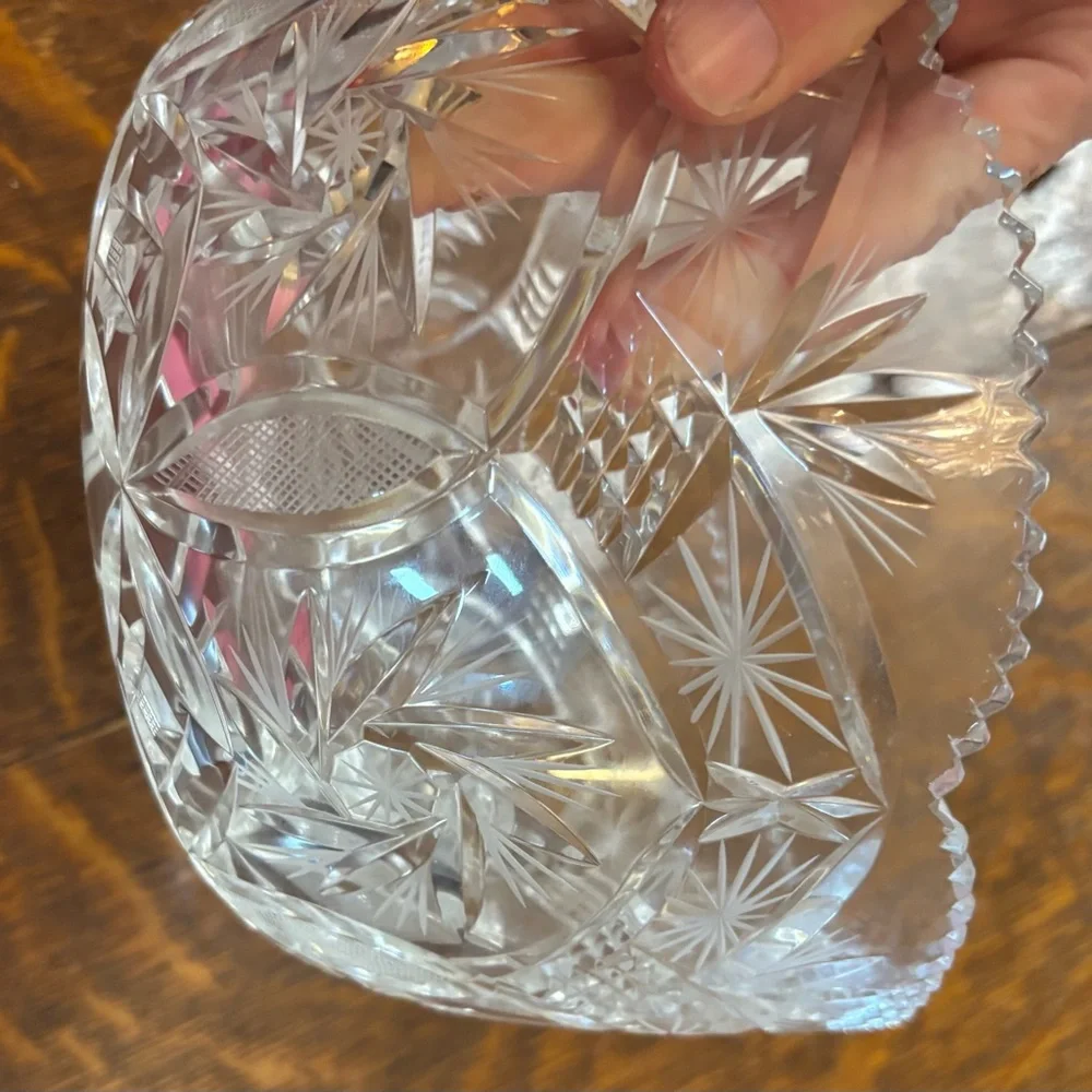 NWT Crystal Bowl “Elizabeth “ by Fifth Avenue crystal LTD